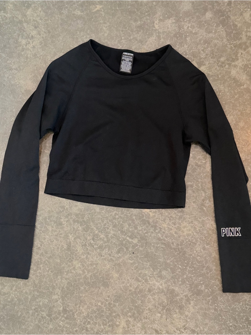 PINK Victoria's Secret activewear Black Long-Sleeve Cropped Tee